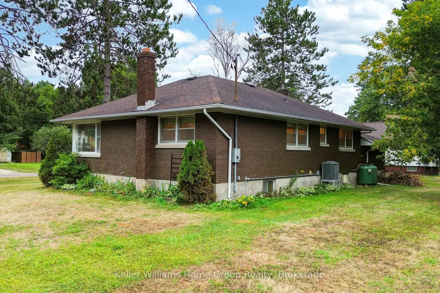 Additional image 18 of 2 Easton Avenue