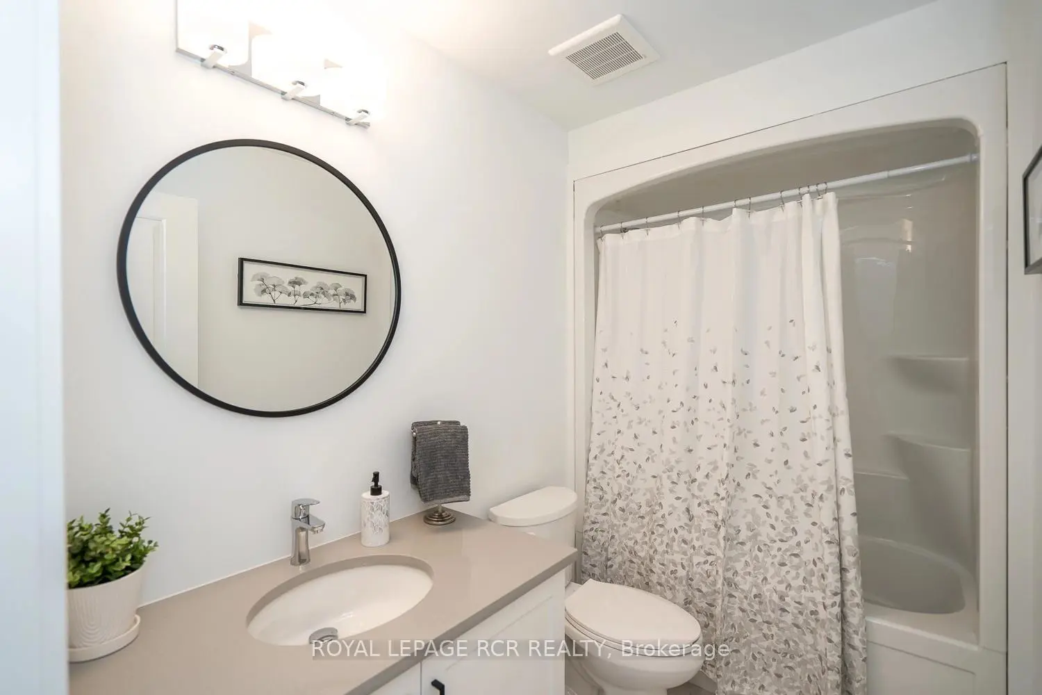 Additional image 16 of 690 Broadway Avenue 8