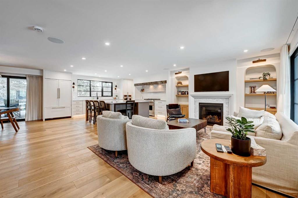 Additional image 3 of 6755 Livingstone Drive SW, Calgary, AB, T3E 6J2