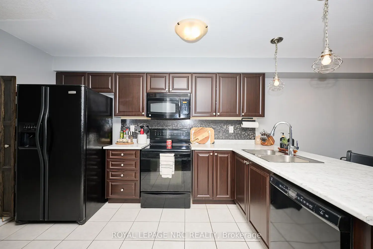 Additional image 4 of 7759 White Pine Crescent