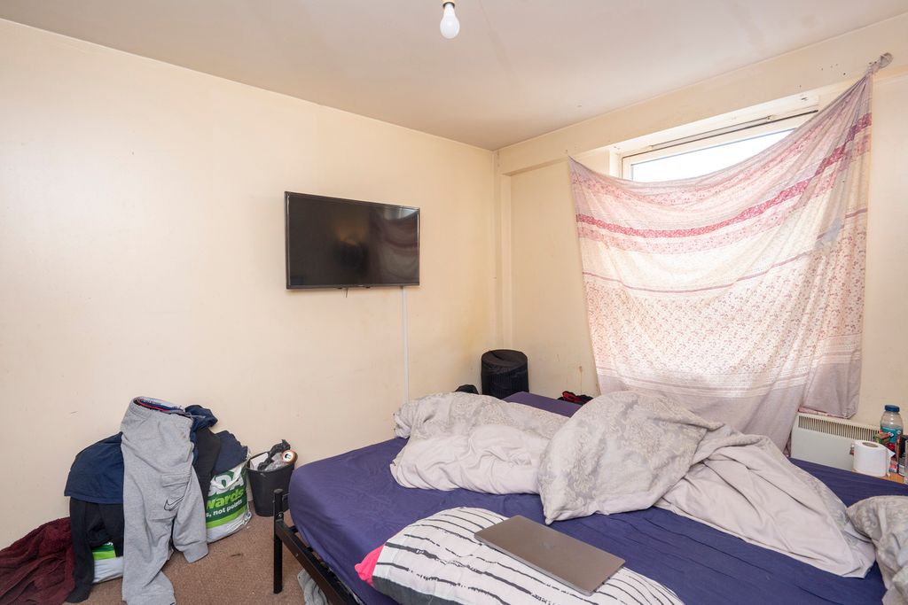 Additional image 10 of 2 bed flat for saleWallace Street, Glasgow G5