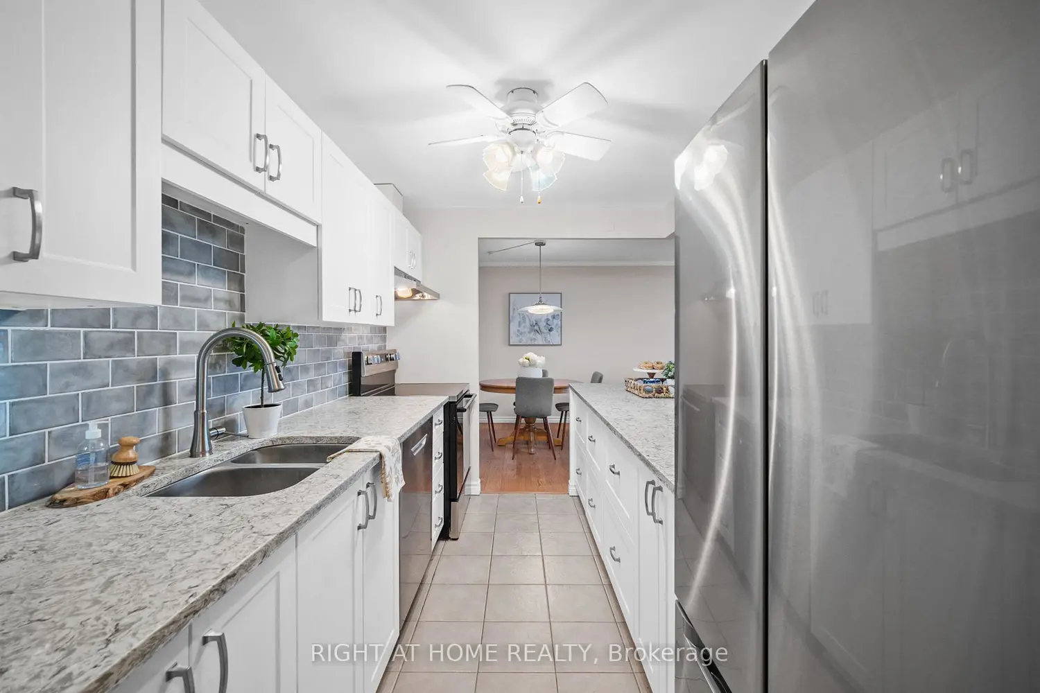 Additional image 7 of 1025 Richmond Road 1006