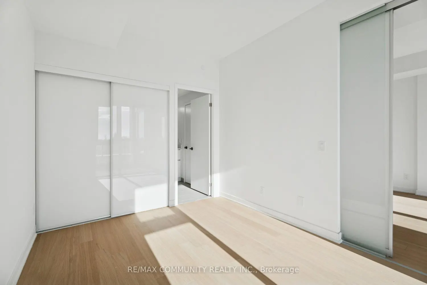 Additional image 12 of 31 Huron Street 415