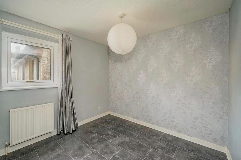Additional image 8 of 2 bed flat for saleDundonald Court, Dundee DD3