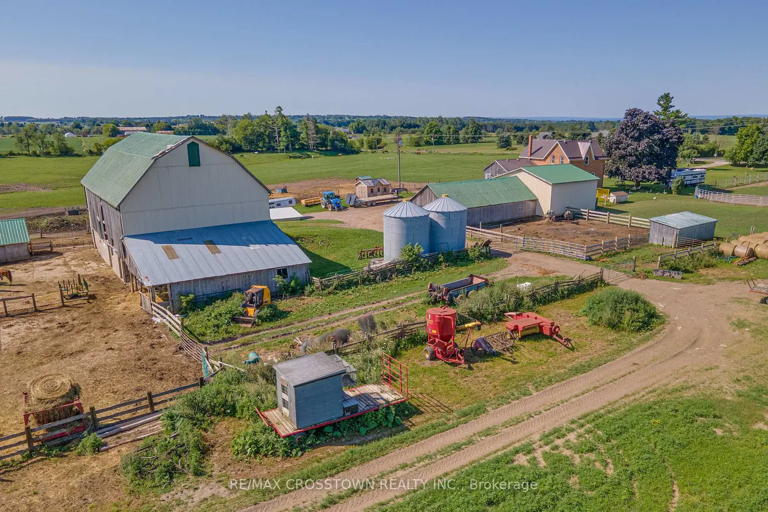 Additional image 6 of 6409 10Th Line