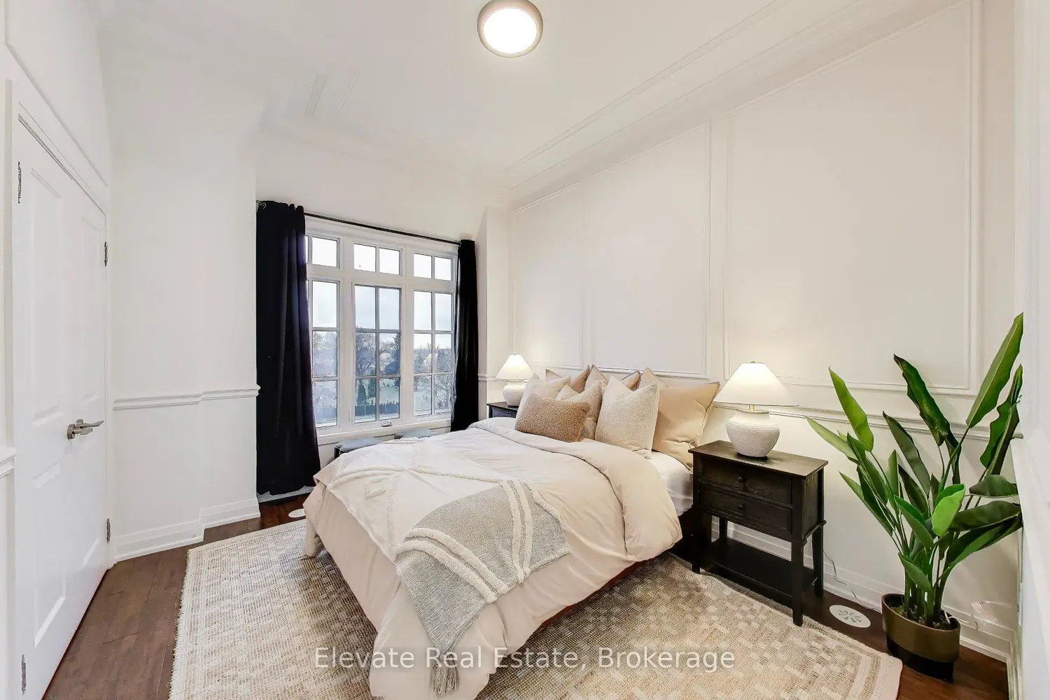 Additional image 10 of 3083 Cawthra Road 24