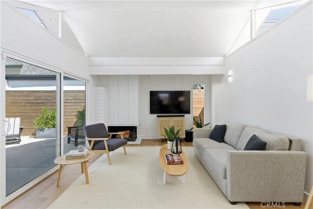 Additional image 46 of 258 Walnut St, Newport Beach, CA 92663