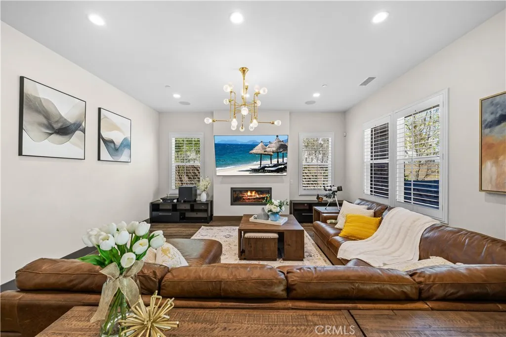 Additional image 87 of 127 Cruiser, Irvine, CA 92618