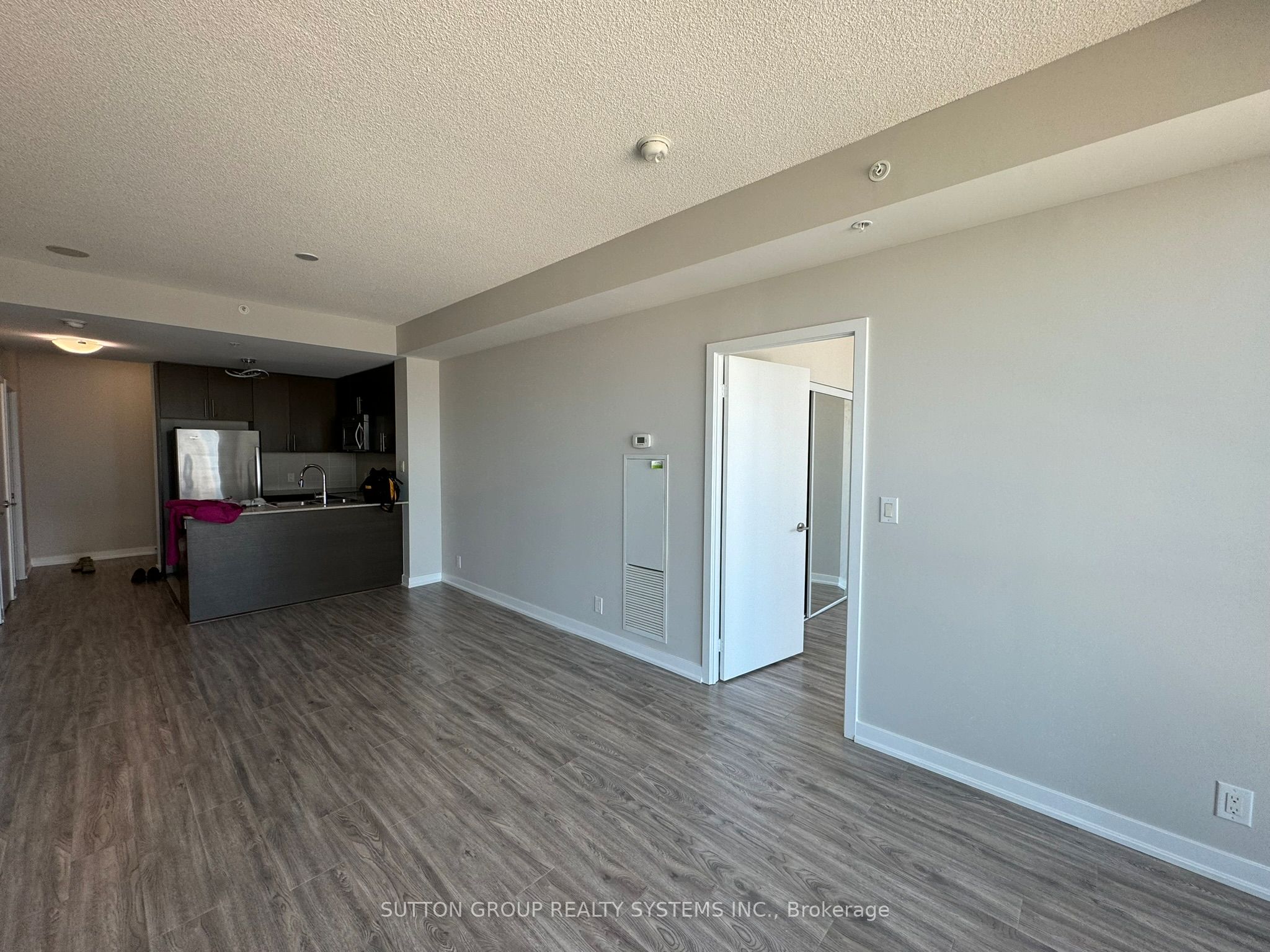 Additional image 2 of 1912-3985 Grand Park Drive, Mississauga, ON, L5B 0H8