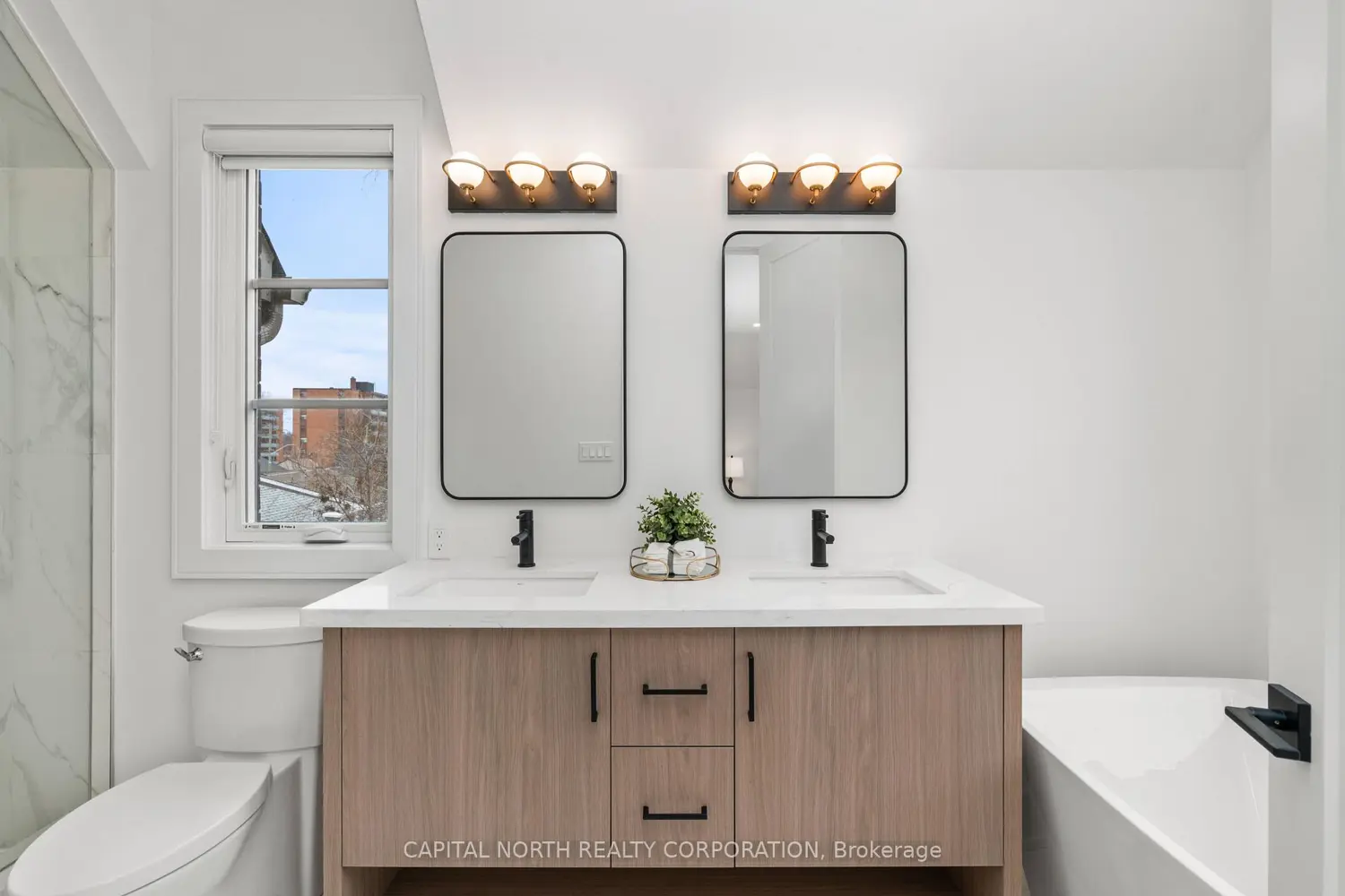 Additional image 9 of 1076 Roosevelt Road