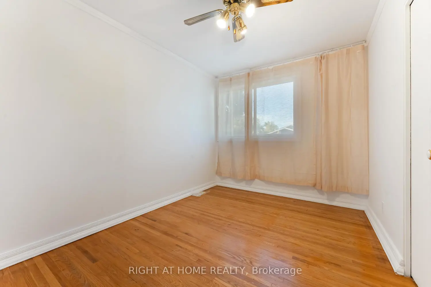 Additional image 12 of 2221 Circle Place