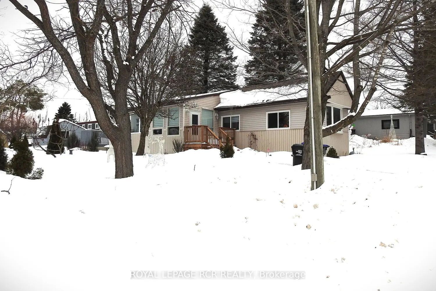 8 Claremont Crescent