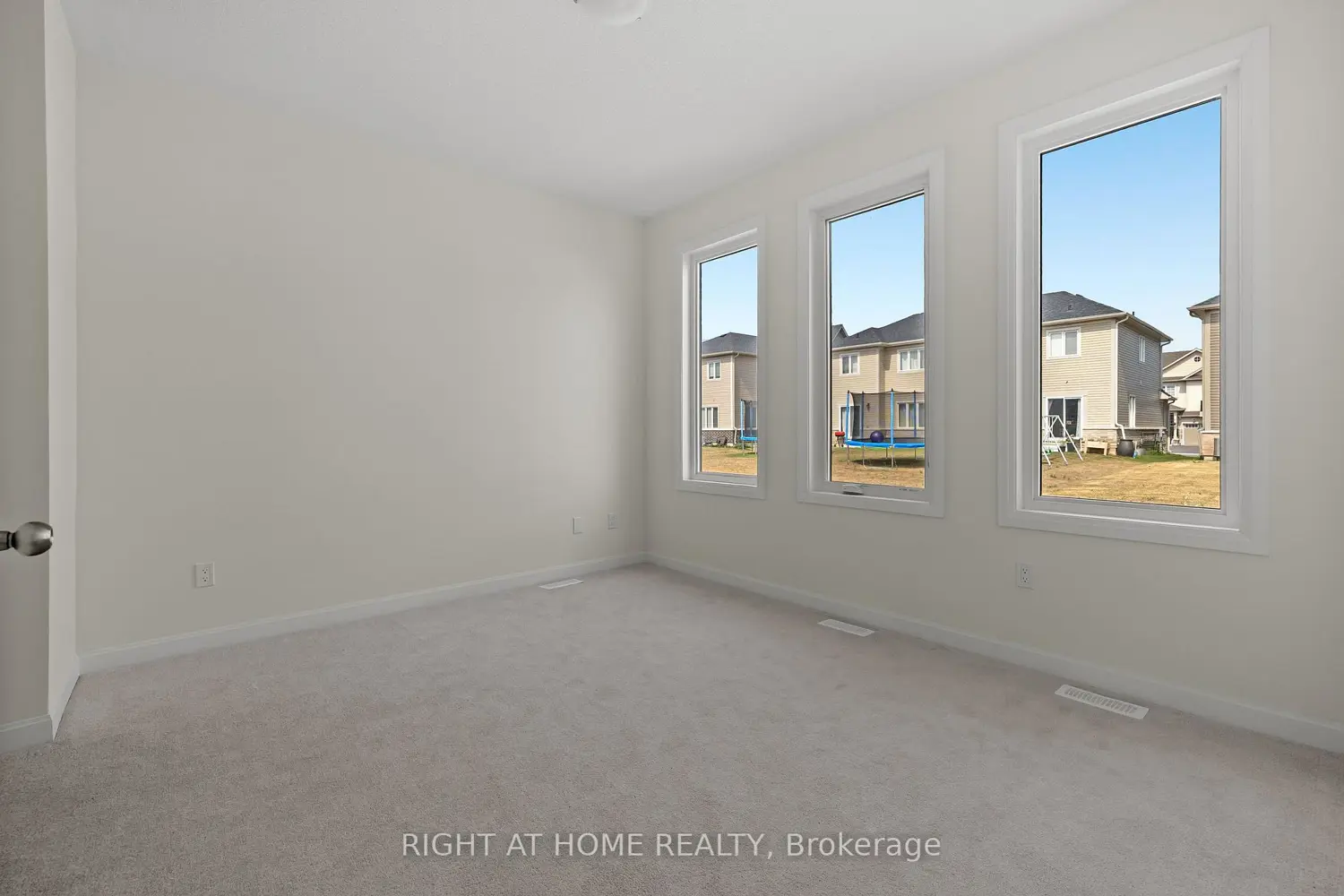 Additional image 2 of 9 Golf Links Drive