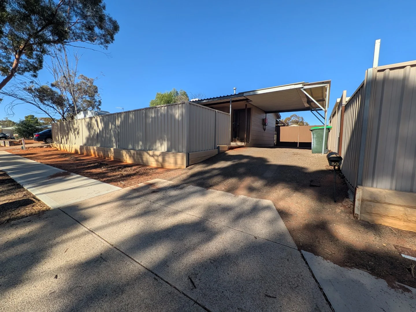 50 Pioneer Dr, Roxby Downs SA 5725