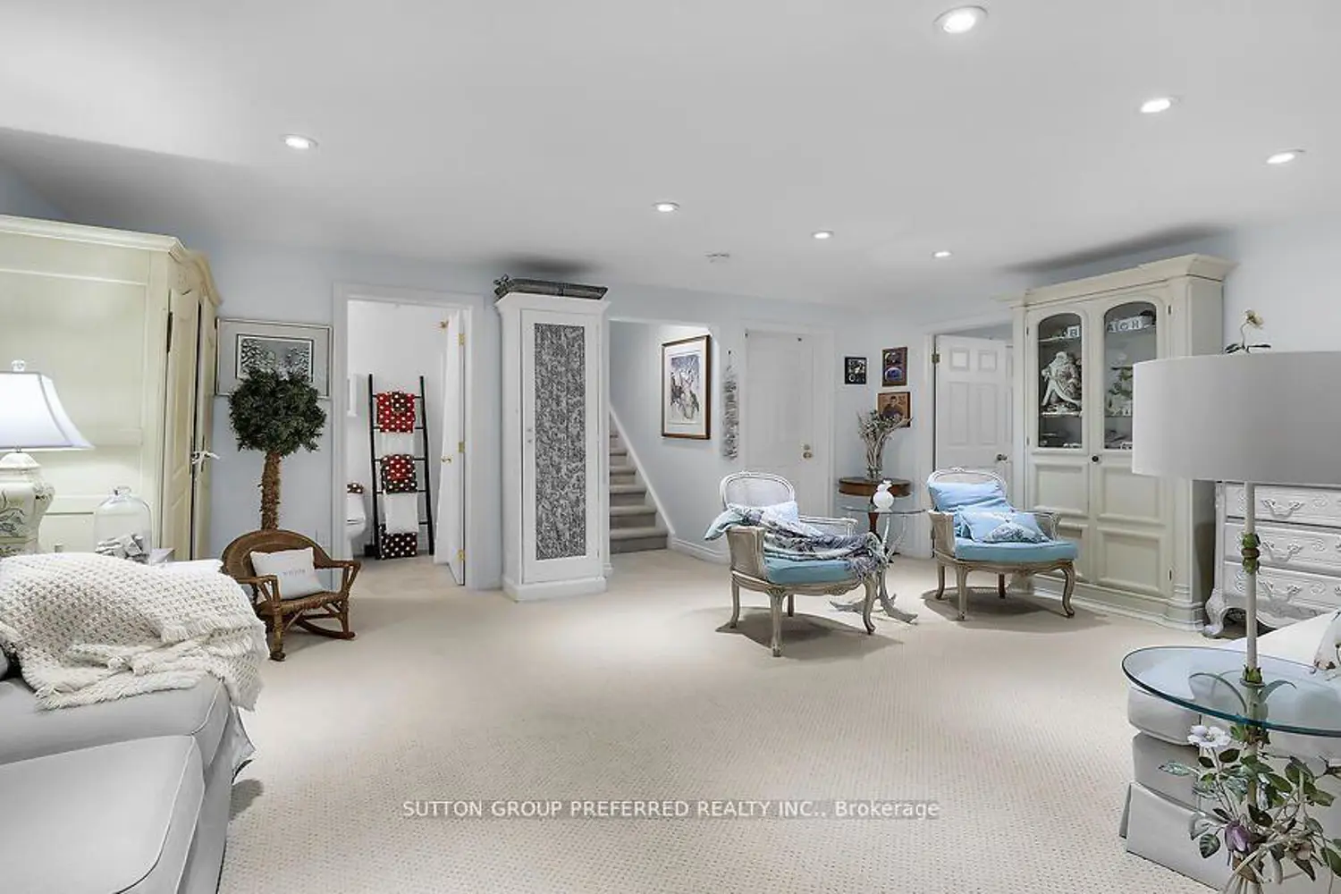 Additional image 7 of 398 Old Riverside Drive 6