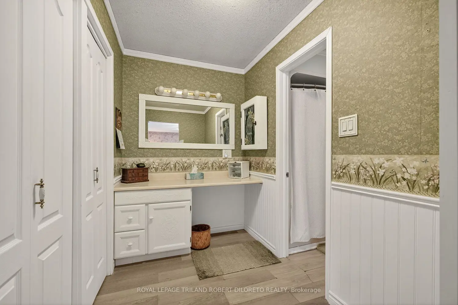 Additional image 9 of 6186 Egremont Drive