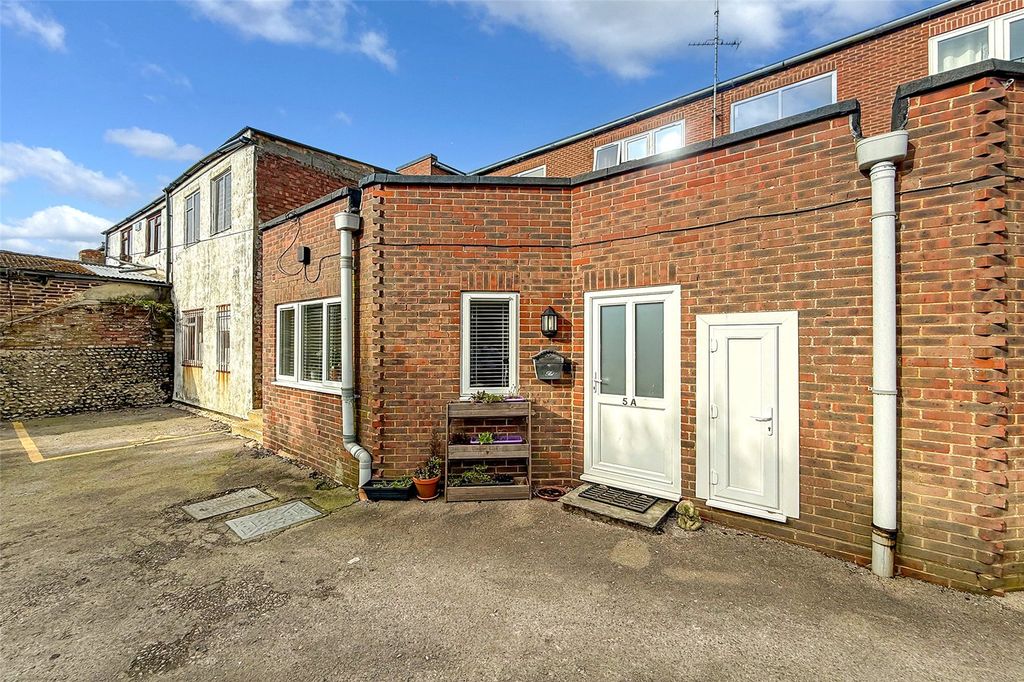 Additional image 15 of 2 bed flat for saleAntonia Court, Terminus Road, Littlehampton, West Sussex BN17