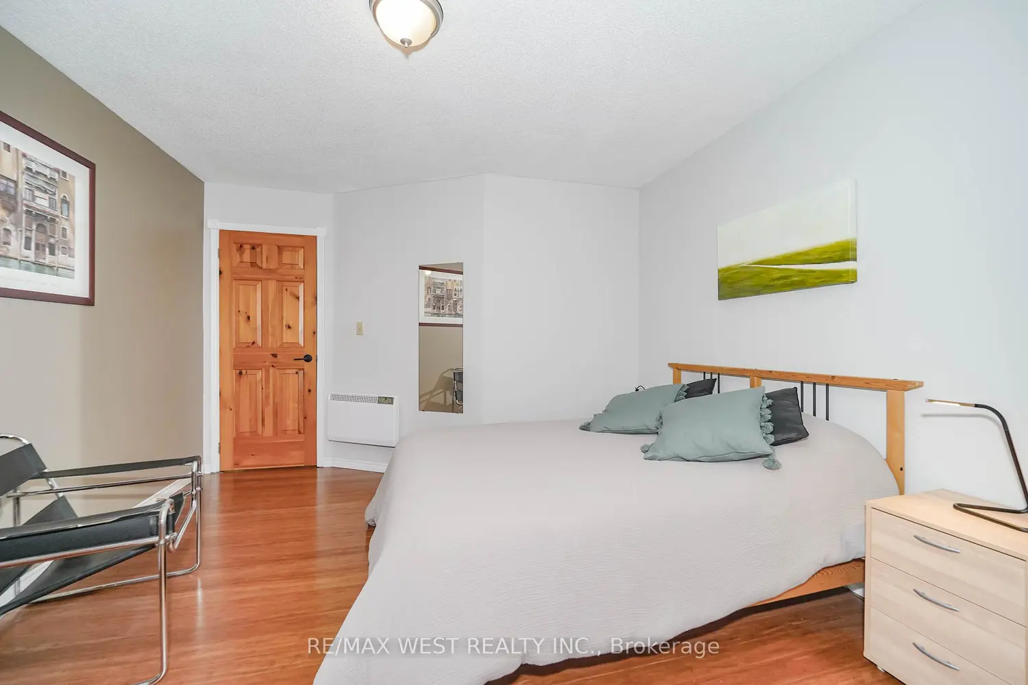 Additional image 15 of 9695 Duffs Road