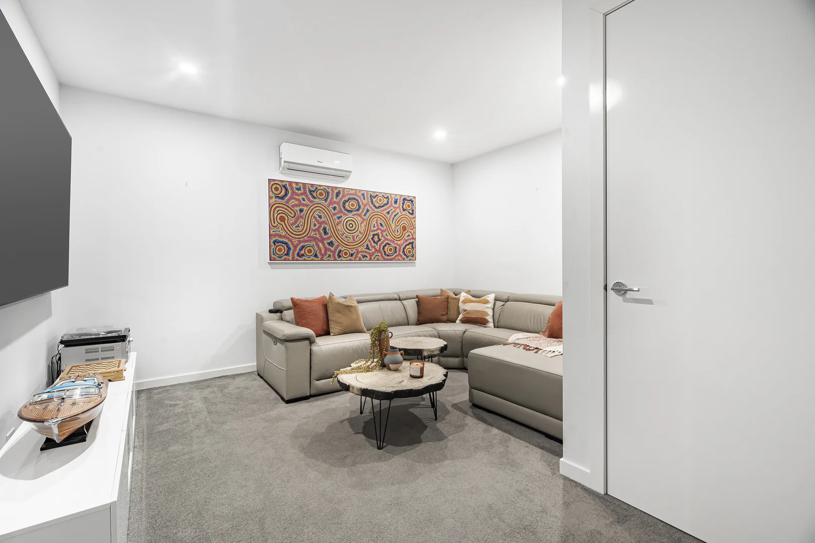 Additional image 10 of 3/142 Templestowe Road, Templestowe Lower VIC 3107