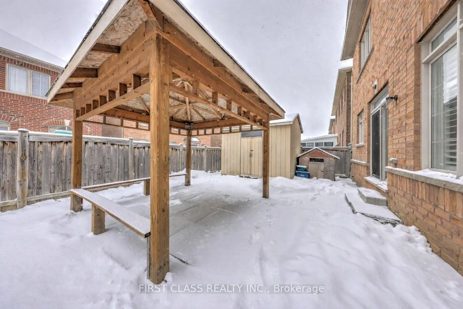 Additional image 18 of 2 James Parrott Avenue