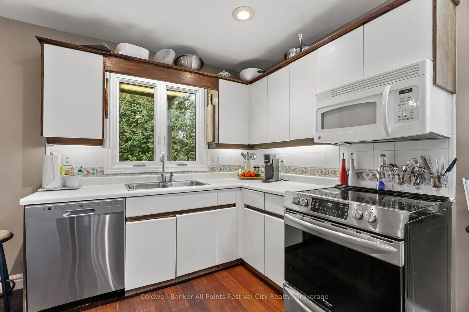 Additional image 6 of 76582 Jowett's Grove Road 28