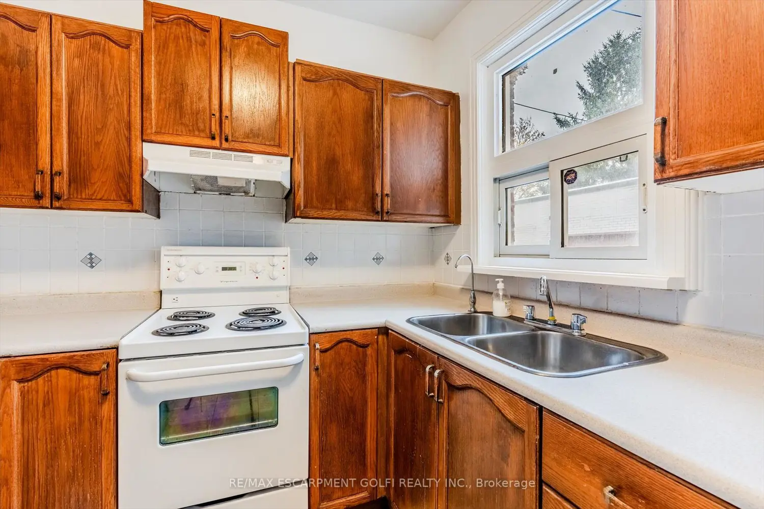 Additional image 6 of 49 Myrtle Avenue