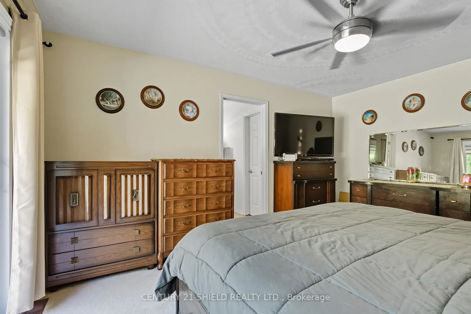 Additional image 15 of 4555 Glen Roy Road