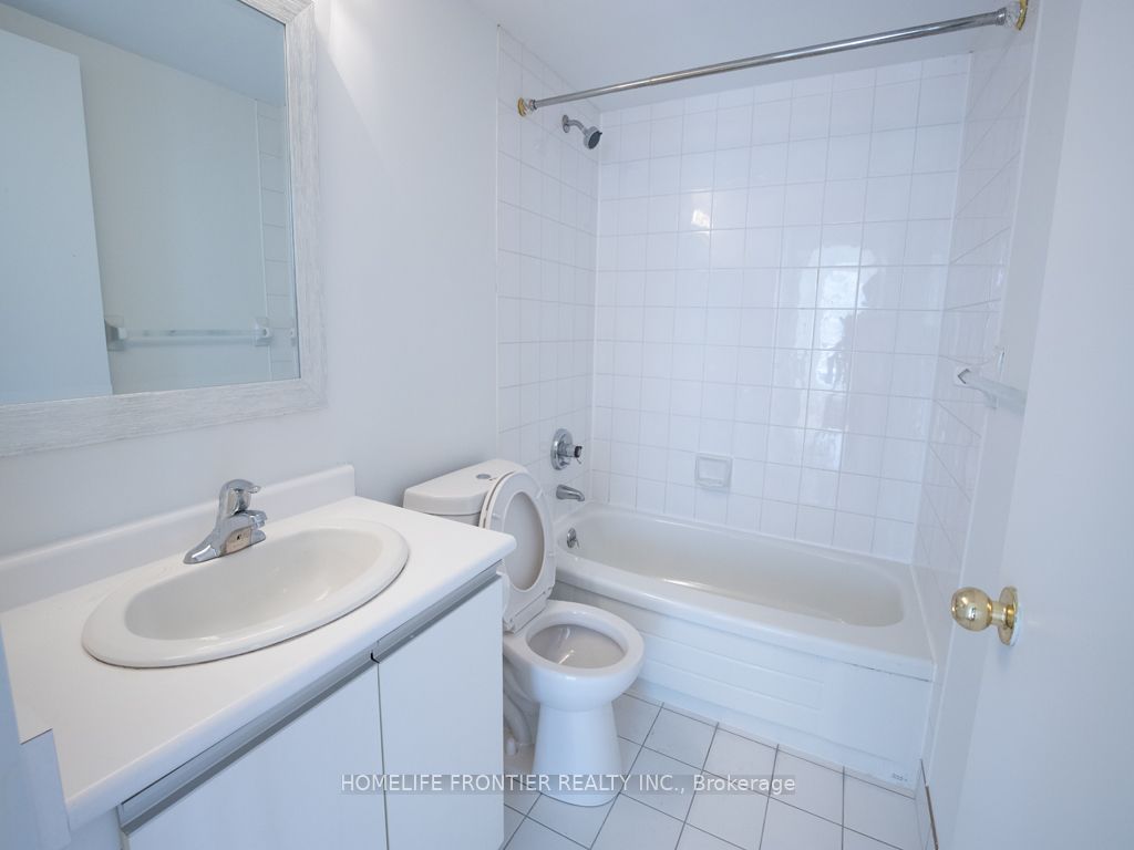 Additional image 5 of 210-81 Townsgate Drive E, Vaughan, ON, L4J 8E6