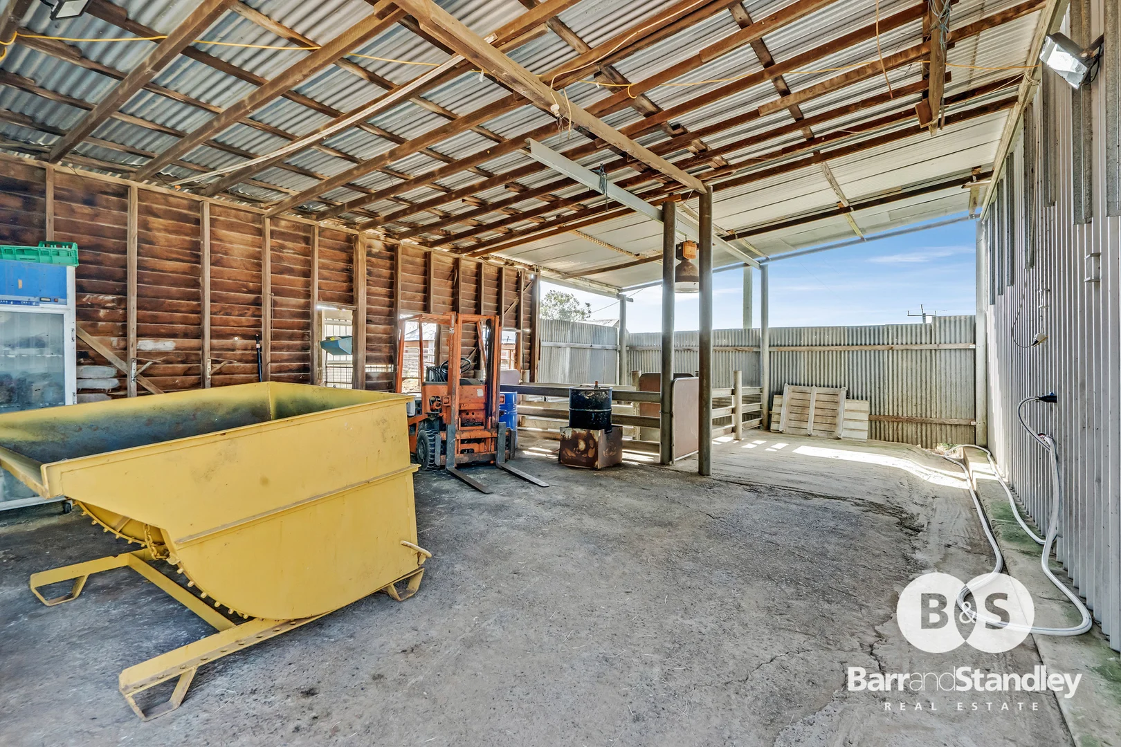 Additional image 7 of 32 James Road, Hamel WA 6215