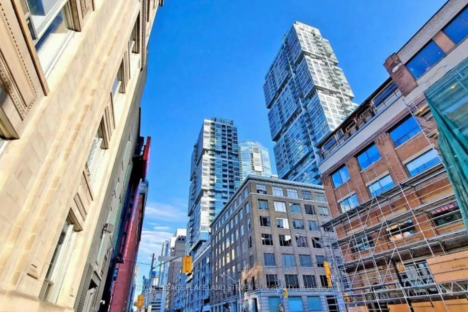 199 Richmond Street 1004