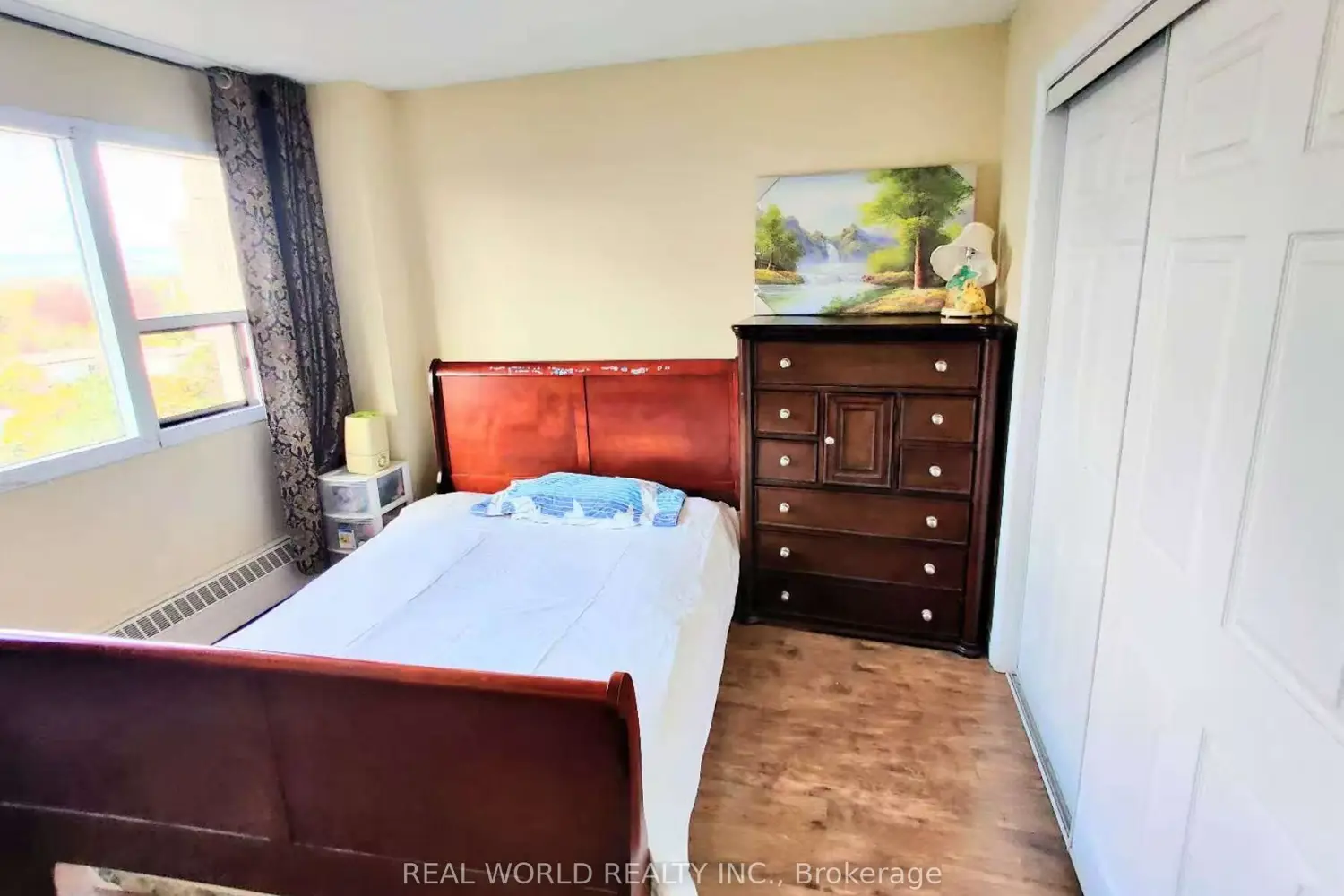 Additional image 8 of 100 Leeward Glenway 806