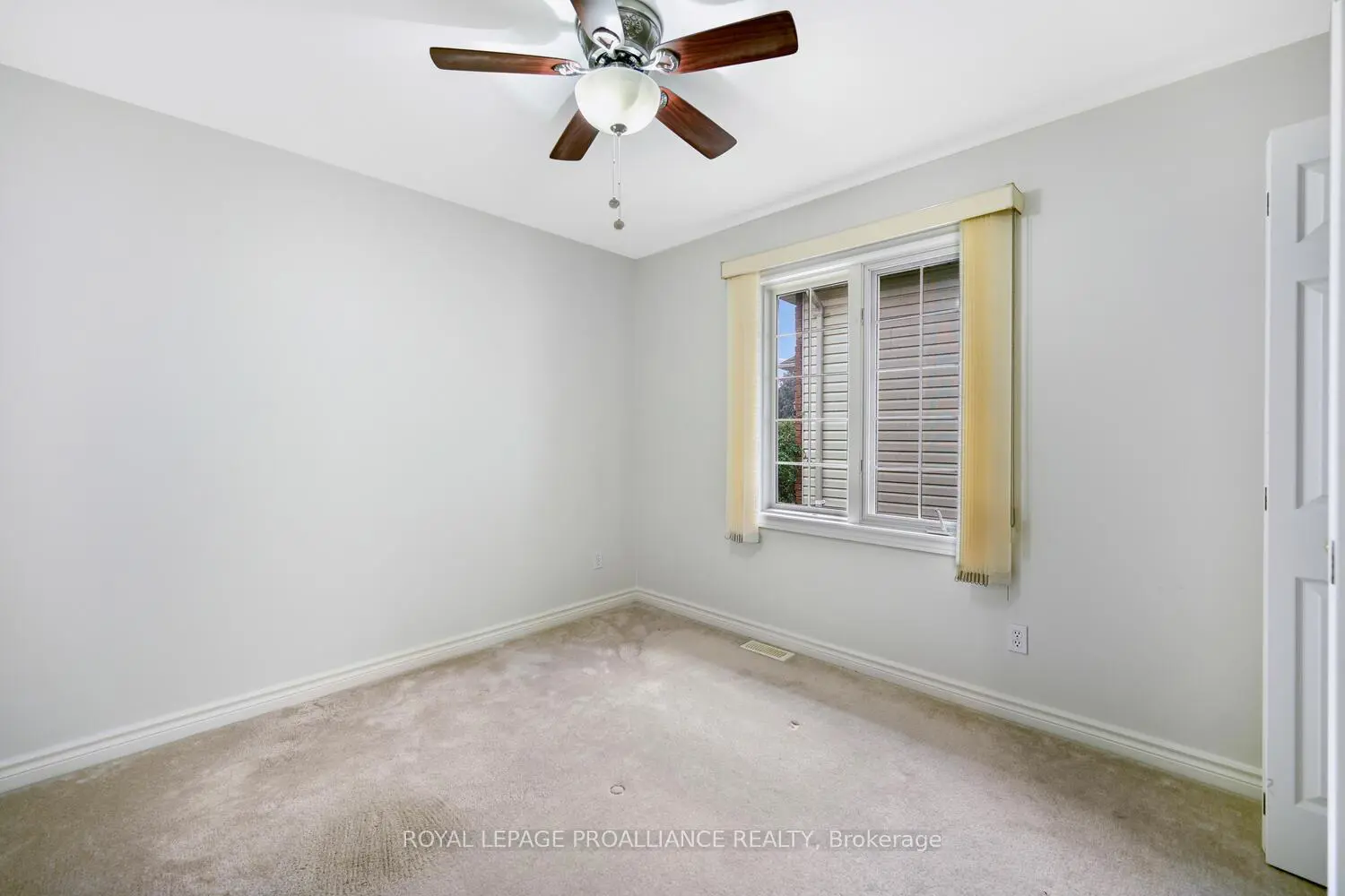 Additional image 14 of 1003 Montrose Street