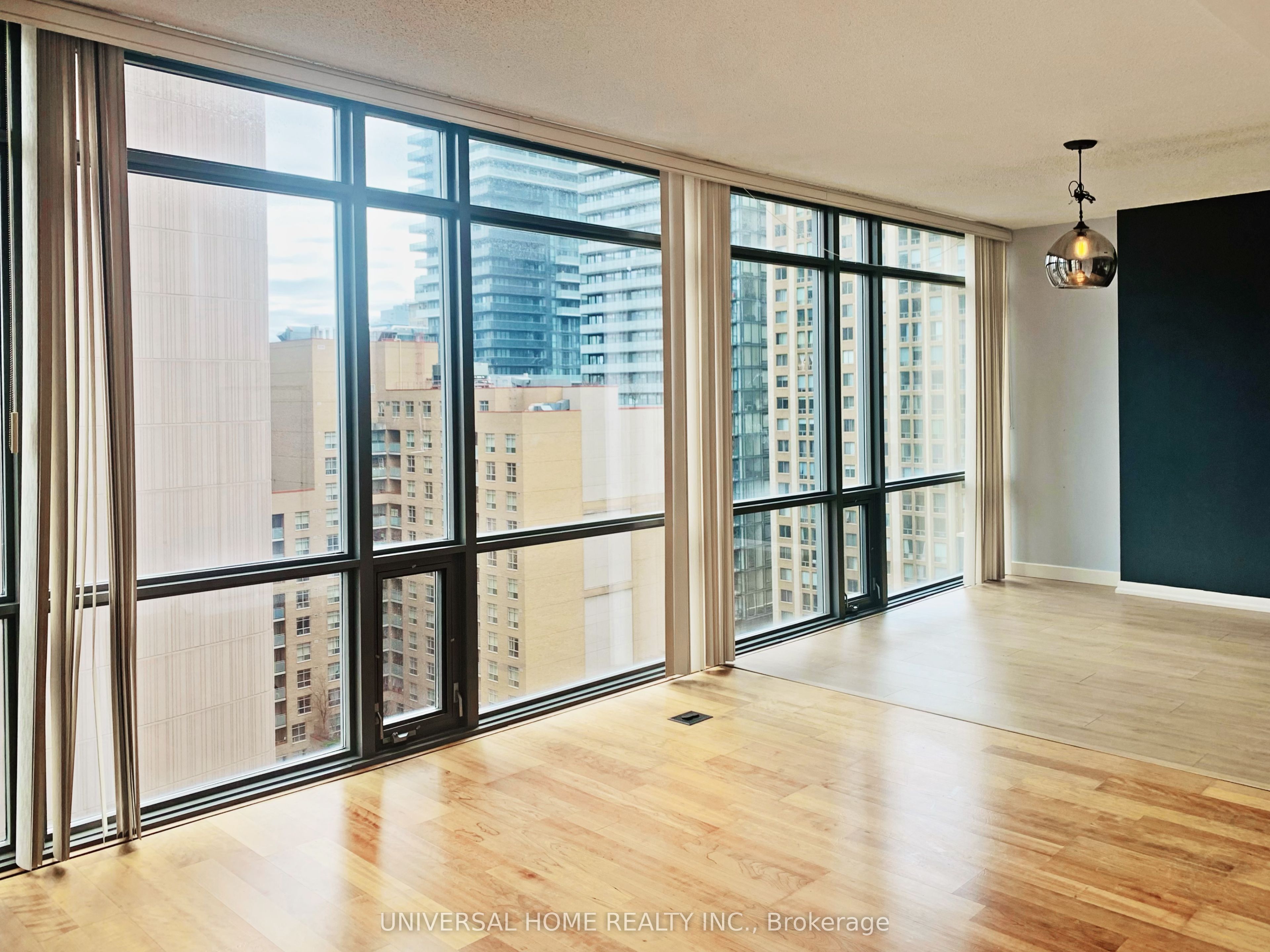 1507-37 Grosvenor Street, Toronto, ON, M4Y 3G5