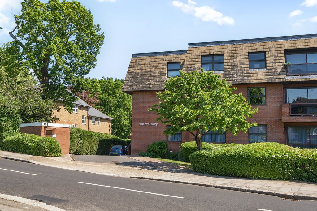 Additional image 24 of 2 bed flat for saleLyonsdown Road, New Barnet EN5