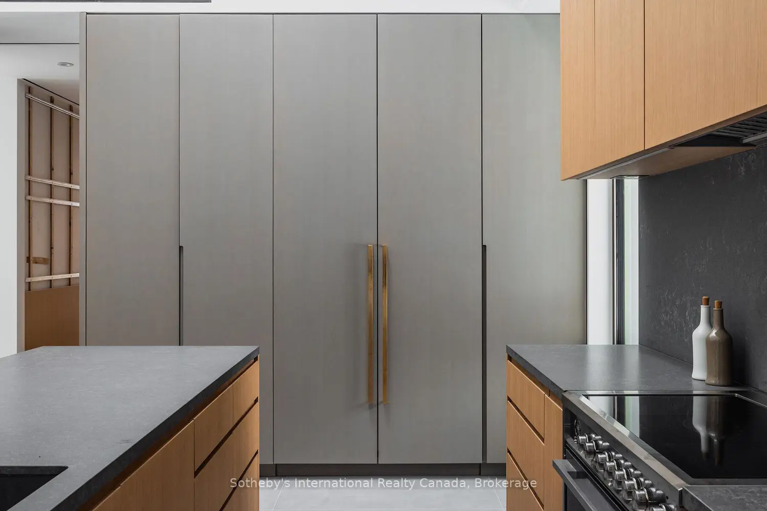 Additional image 6 of 395910 11Th Line