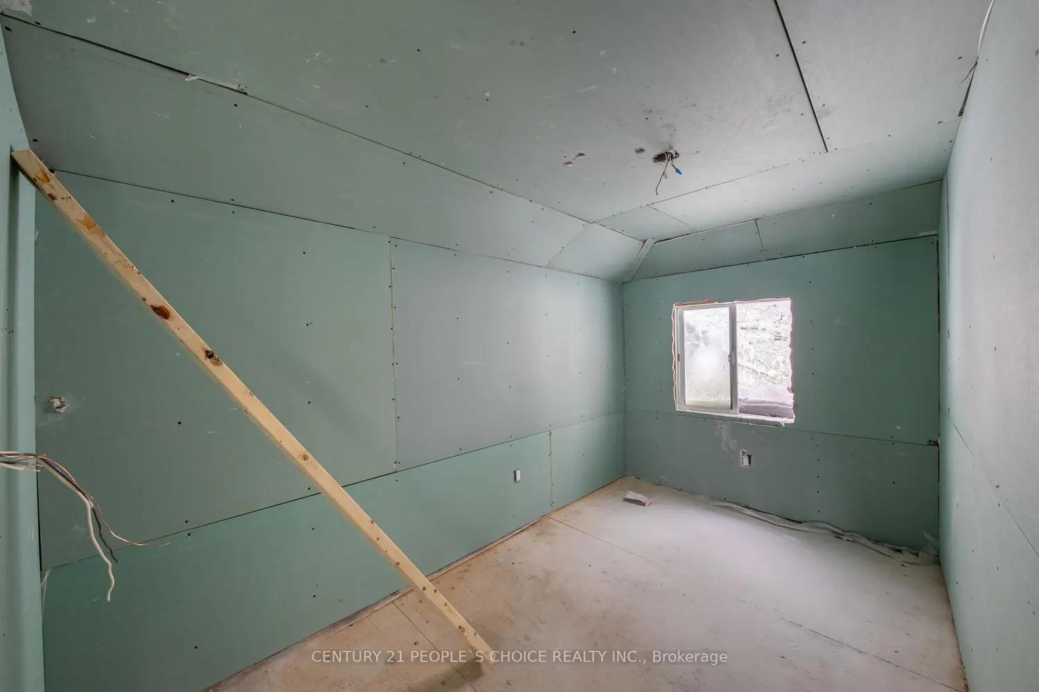 Additional image 10 of 250 Kingfisher Avenue