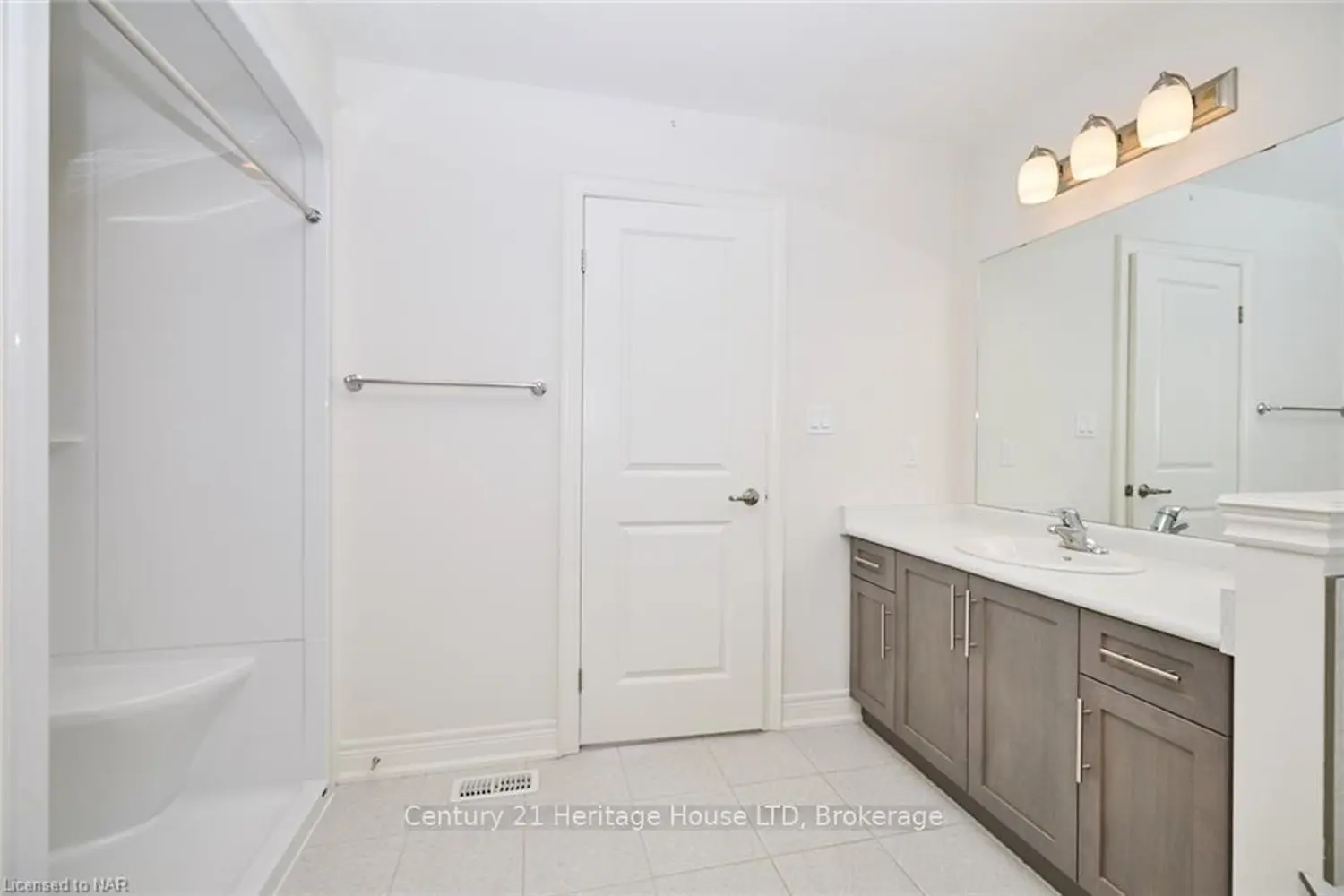 Additional image 9 of 14 Overholt Drive