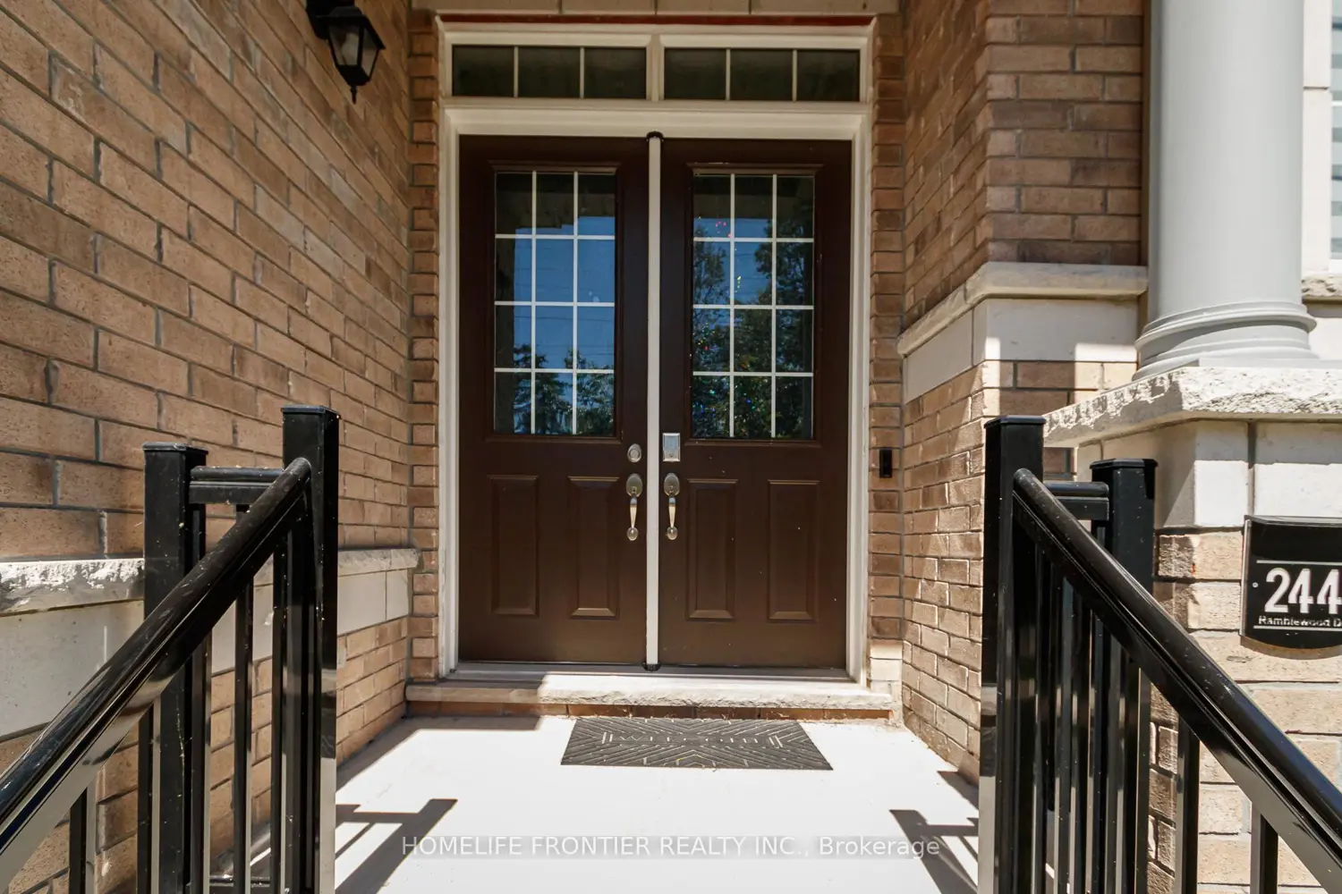 244 Ramblewood Drive photo 2