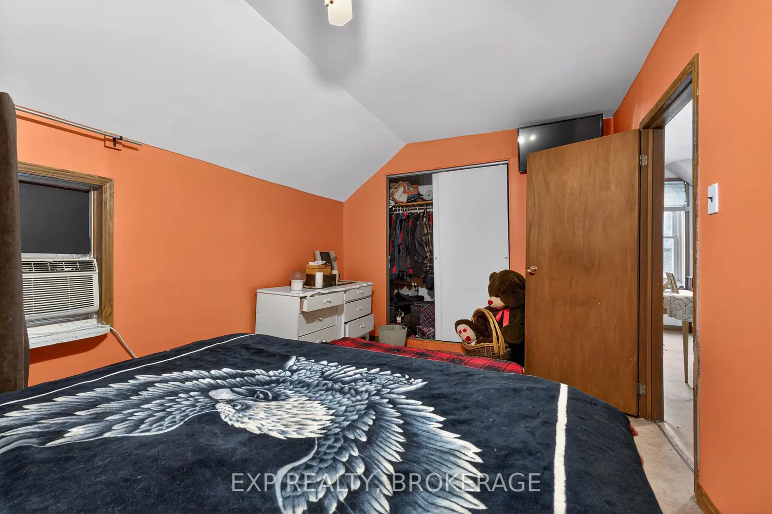 Additional image 9 of 2295 Sydenham Road