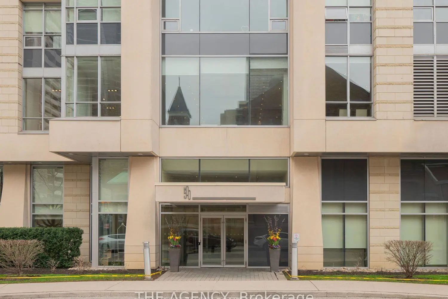 Additional image 17 of 500 Sherbourne Street 507