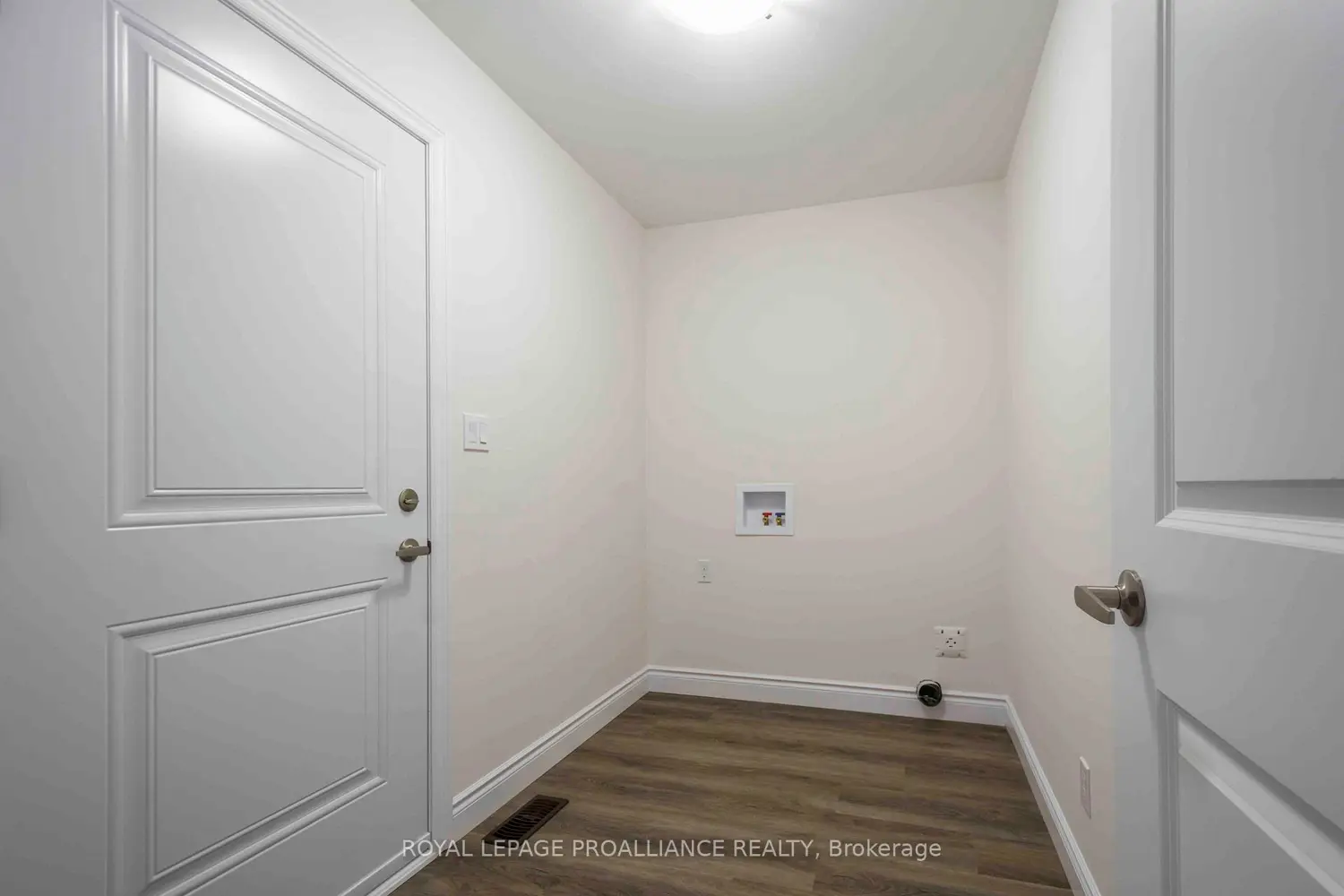 Additional image 16 of 110 Farrington Crescent