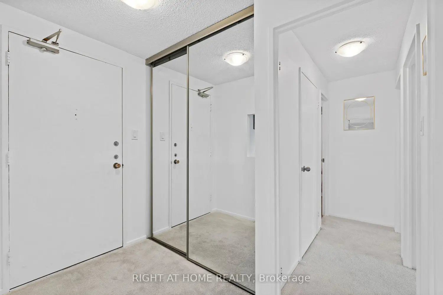 Additional image 4 of 1171 Ambleside Drive 906