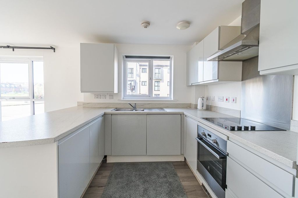 Additional image 4 of 2 bed flat for saleHeol Finch, Barry CF62