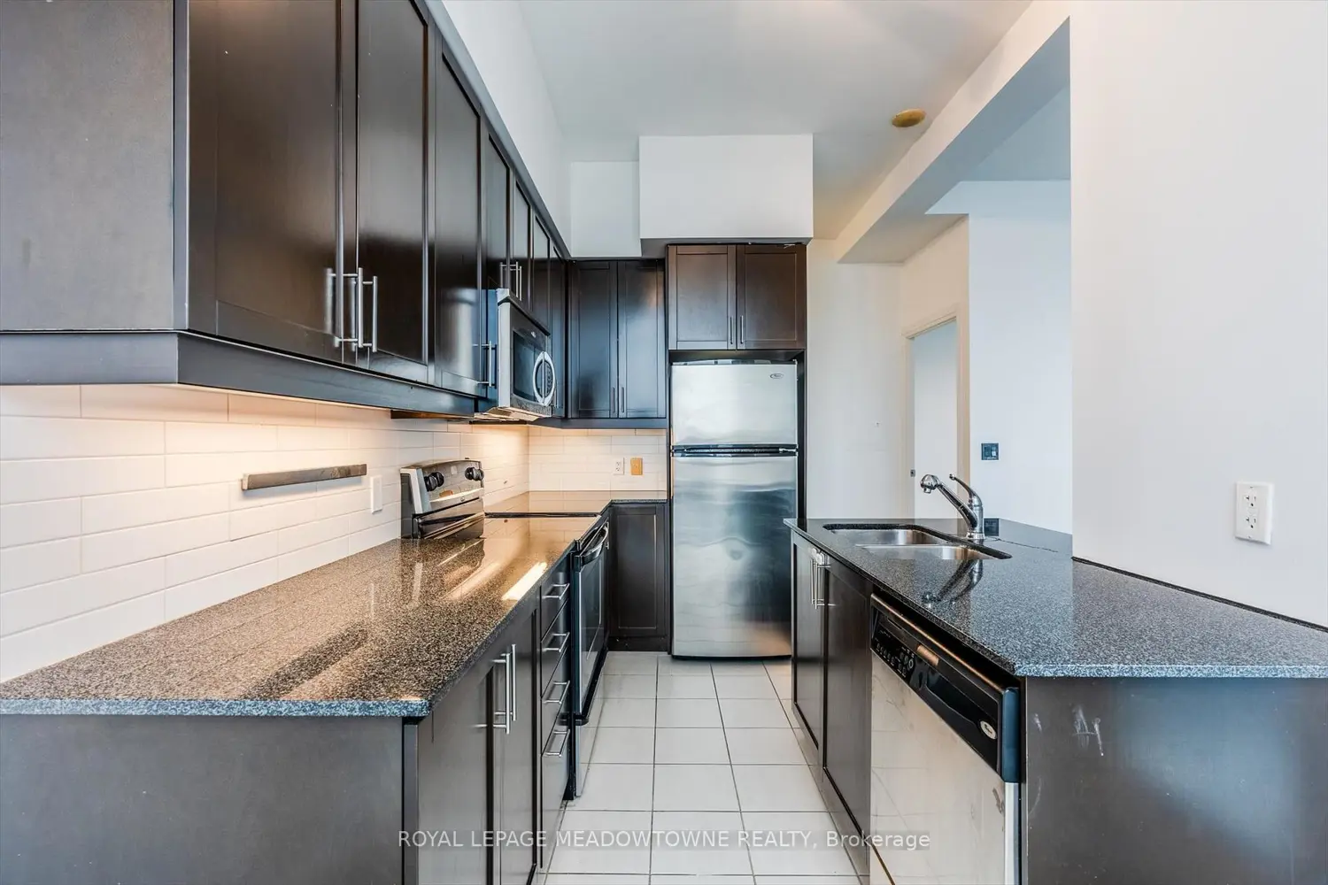 Additional image 9 of 70 Absolute Avenue 2906