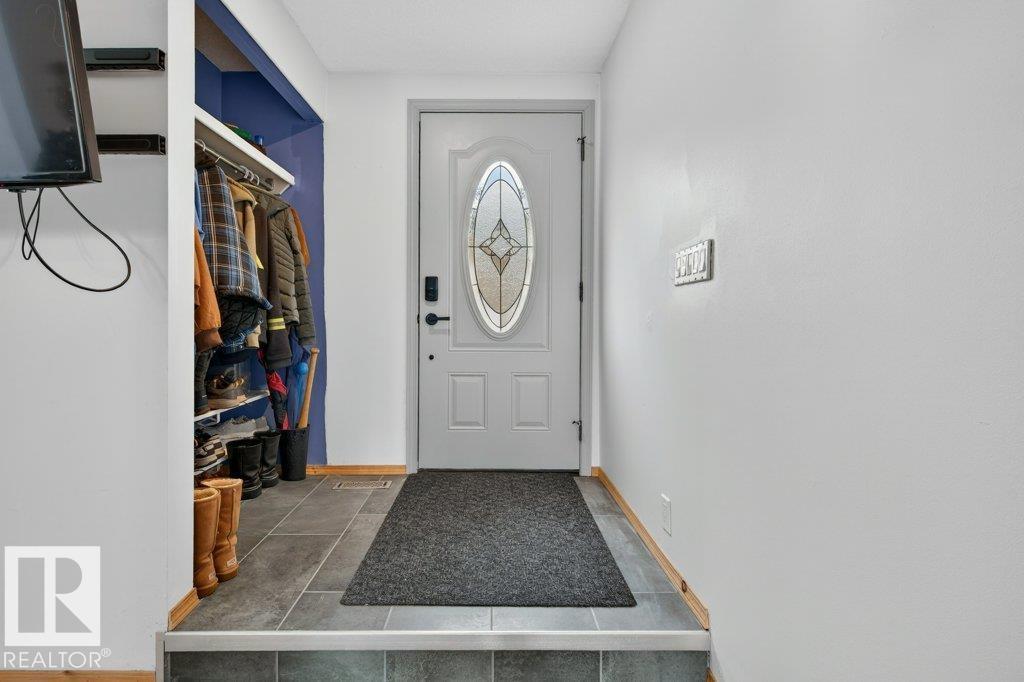 Additional image 2 of 2655 89 Street NW, Edmonton, AB, T6K2Y9