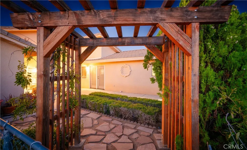 Additional image 86 of 8920 Del Monte Avenue, Yucca Valley, CA 92284