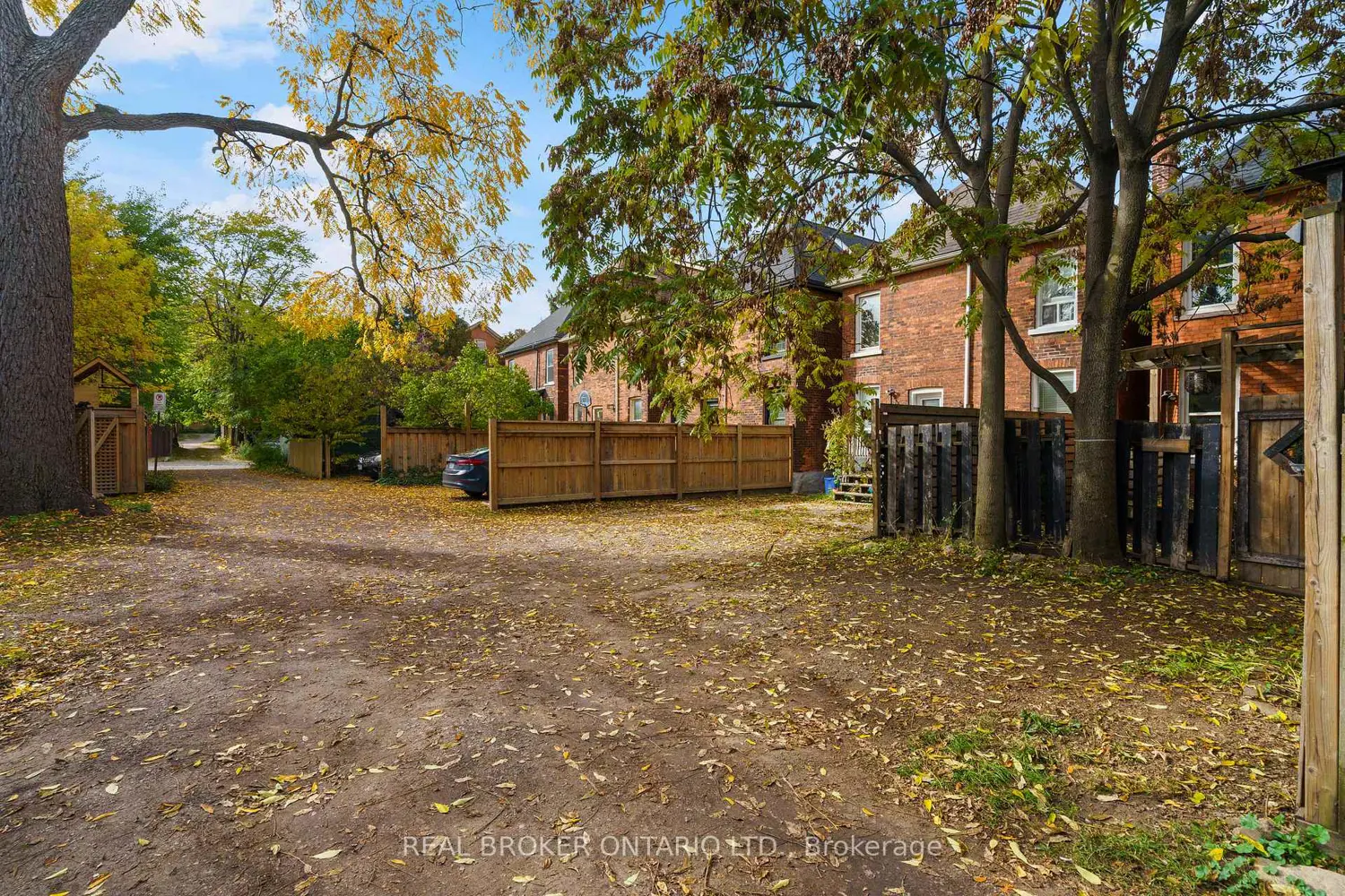 Additional image 18 of 125 Grant Avenue