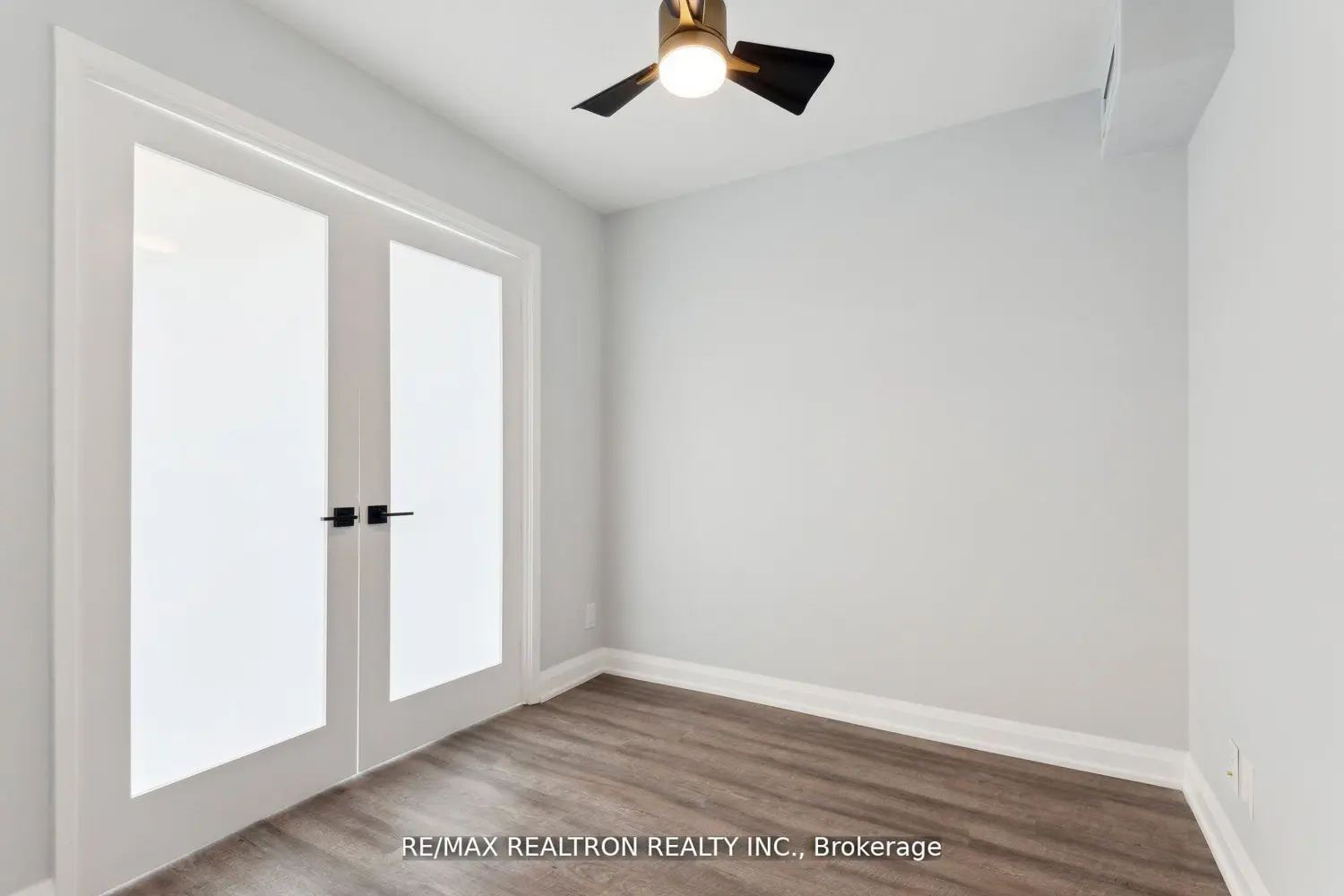 Additional image 18 of 18 Merton Street 906