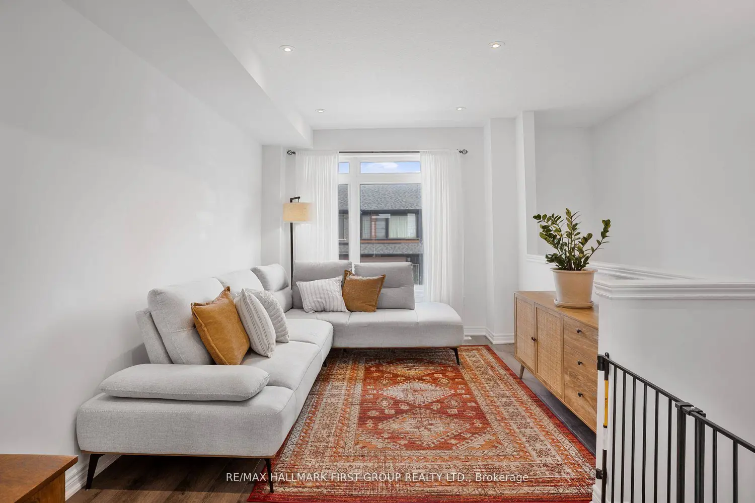 Additional image 3 of 120 Court Drive 28