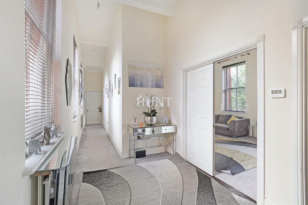 Additional image 7 of 2 bed flat for saleSutherland House, Repton Park, Woodford Green IG8